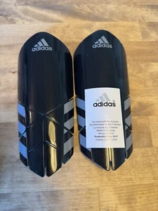 NEW ADIDAS PERFORMANCE GHOST SOCCER/FOOTBALL GAURDS SHIN GAURDS DARK GREY MEDIUM - Picture 1 of 3
