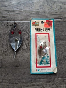 Lot of 2 Vintage Red Eye Wiggler Fishing Lures: Orig. Hofschneider Corp & KMart - Picture 1 of 7