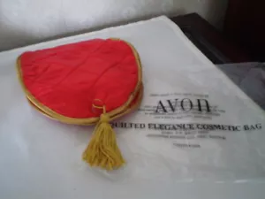 BORSA COSMETICA AVON ROSSA RASO TRAPUNTATA ELEGANCE CON NAPPA ORO/FODERA PLASTICA - NUOVA CON ETICHETTE - Foto 1 di 8