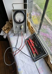 Multimeter Military AN/URM-105C w/Leads In The Box Made In USA Pre-Owned VINTAGE - Picture 1 of 15