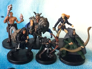 Erfahrener ausgeglichener Spieler Charakter Party Dungeons & Dragons Miniaturen s806 - Bild 1 von 3