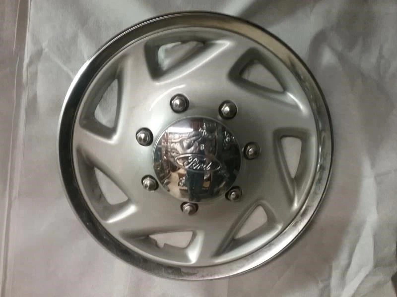 Tapacubos cubierta rueda Srw 7 radios en ángulo para furgoneta Ford E350 95-16 223926 Foto 1 de 1