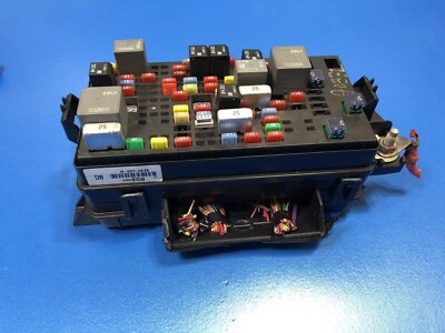 2008 - 2011 Buick Lucerne & Cadillac DTS Rear Fuse Box Under Seat 13599109 OEM - Image 1 of 4