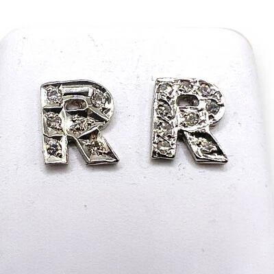 Aretes de diamantes con letra R inicial de oro blanco macizo de 14 k Foto 1 de 4