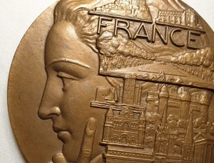 1980 superb French Art Deco TOURISTIC FRANCE 81mm Medal by TURIN monuments  - Picture 1 of 3