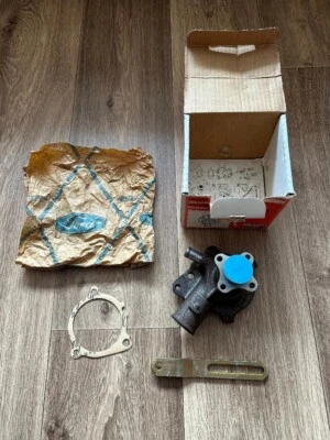 Original NOS Genuine Ford Motorcraft Pinto Water Pump with Viscous 5013268 EPW68 - Image 1 of 4