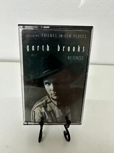 GARTH BROOKS - No Fences Cassette Tape - 1990 Capital Nashville - Tested - Picture 1 of 5