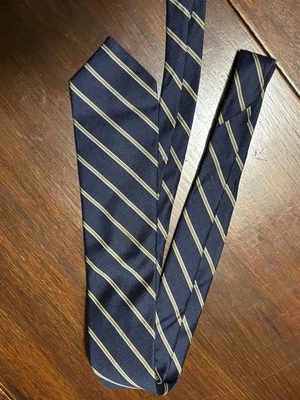 Boston Traders | 100% Silk Men's Repp Stripe Necktie | 58x3.75 - Image 1 of 3