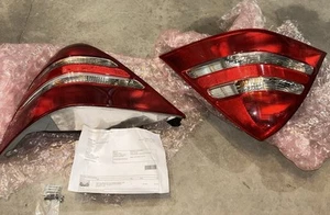 2001-2004 Mercedes SLK 32/SLK 230/ SLK 320 Tail Light Set - Picture 1 of 5