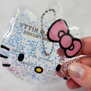 Hello Kitty and Friends Sanrio Forever 21 Glitter Shaker Bow Keychain - Picture 1 of 3