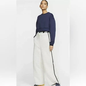 Felpa donna Nike Sportswear City Ready cropped blu taglia media - Foto 1 di 12