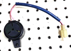 Zumbador Yamaha número de pieza - 8CR-83383-00-00 nuevo stock antiguo - Imagen 1 de 5