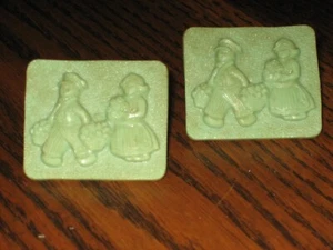 2 Vintage Drapery Curtain Tie Back Lt. Green Plastic Dutch Boy & Girl Push Pin - Picture 1 of 4