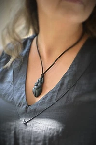 Clay Earth Goddess Pendant Wicca Pagan Witch Witchcraft Gaia - Picture 1 of 11