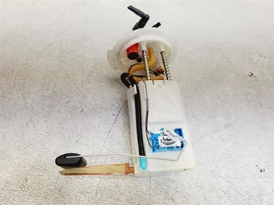 Conjunto de bomba de combustible Hyundai Sonata 2006-2008 2,4 L 31110-3K600 *California* Foto 1 de 4