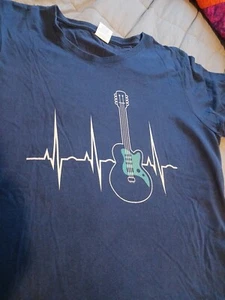 Guitar Heart Beat Damen T-Shirt Größe M - Bild 1 von 6