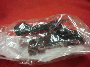 1992 Ford Ranger Passenger Side Interior Door Handle F2TZ-1021818-A - Picture 1 of 2