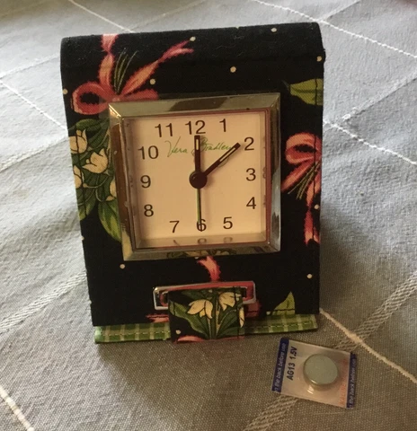 Working Folding Vera Bradley Travel Alarm Clock W/Extra Battery-Battery Cover Mi Cover