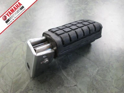 Clavija de pie de pasajero trasera derecha genuina Yamaha XJ750 XJ 750 Seca modelos 1981-1983 Foto 1 de 4