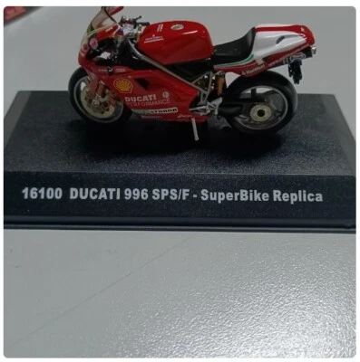 1/43 SUNSTAR DUCATI HYPERSPORT 996 SPC RED - Image 1 of 4