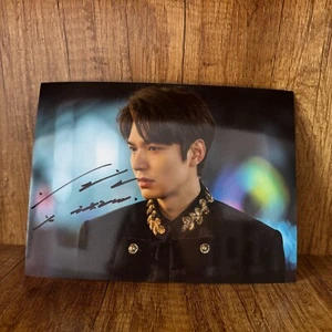 The King: Eternal Monarch Lee Minho Autographed Postcard Post Card K-POP 2020 - Picture 1 of 1