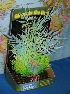 AQUA PLANT GLOW PODS GLOWS IN THE DARK PENN PLAX ***BRAND NEW & RARE*** - Picture 1 of 9