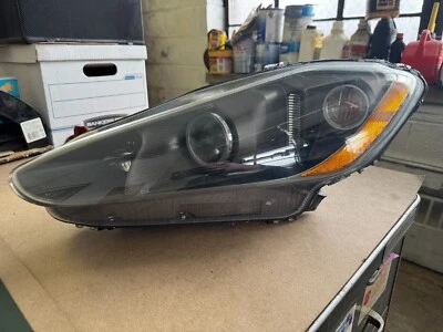 Faro xenón oculto conductor izquierdo Maserati Gran Turismo 2008 2009 2010 2011 2012 Foto 1 de 4