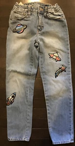 Gap kids regular girlfriend jeans w Outer Space sequin patches, 8 - Picture 1 of 8