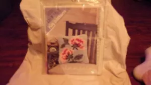 Vintage Spinnerin #B391 Pastel Flowers Latch Hook Rug Pattern-NIP-15"X15" - Picture 1 of 6