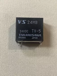 1 cada uno ~ VS24MB TV-5 24VDC 10A ~ Relé de 4 pines ~ Takamisawa ~ Nuevo de Lote Antiguo - Imagen 1 de 1
