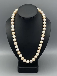 Beautiful 18ct GOLD South Sea CULTURED PEARL NECKLACE Exceptional Size & Lustre - Picture 1 of 11