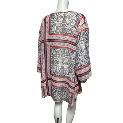 Cárdigan Kimono Estampado Floral Maurices Azul Marino Rojo Blanco Talla S/M Cubierta de Playa Foto 1 de 4