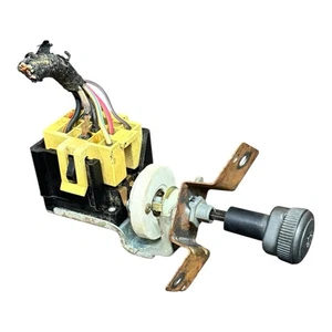Interruptor de perilla de tracción de luz de cabeza Bronco Ford F-150 F-250 F-350 1992-1996 OEM - Imagen 1 de 3