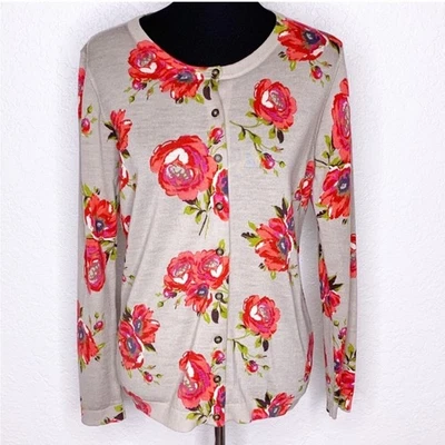 Boden 灰褐色红色玫瑰花卉羊毛纽扣开衫毛衣,尺寸 4 — 第 1/4 张图片