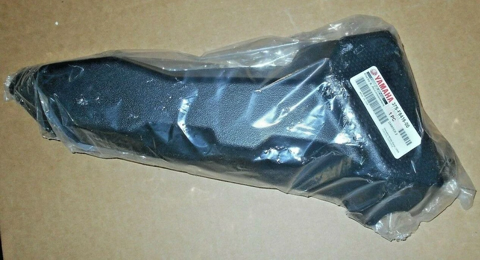 YAMAHA KODIAK GRIZZLY 450 ПЕРЕДНИЙ БАМПЕР ПЛАСТИКОВАЯ КРЫШКА ПРАВАЯ СТОРОНА 37S-F8416-00-00 - Изображение 1 из 1