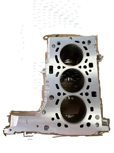 Empty engine block for BMW i8 B38K15A L12 L15 2013-2020 1.5b 85133782 - Picture 1 of 19