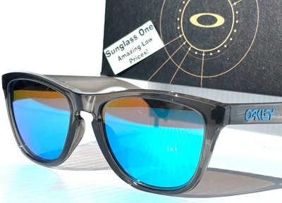 NEW Oakley Frogskins Grey Smoke POLARIZED Galaxy Blue Mirror Lens Sunglass 9245 - Image 1 of 4