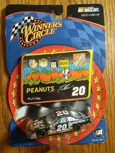 Tony Stewart Winner's Circle Peanuts 1:64 Diecast Grand Prix #20 Home Depot - Picture 1 of 4