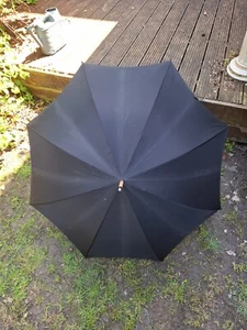 Vintage T. Fox & Co. Ltd Black Umbrella Curved Hooped Pattern Wooden Handle * - Picture 1 of 10