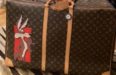 LIMITED EDITION Louis Vuitton Monogram Sirius 70 - Image 1 of 4