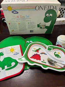 Oneida Meal Time Set Vintage Dinosaur Kids Plate Set Bib, Mat, Silverware, Cups - Picture 1 of 14