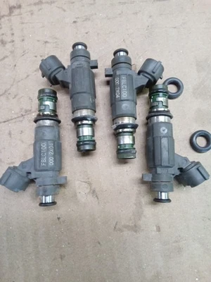 02-05 Subaru Forester Ej253 Fuel Injectors Ej25 Outback Legacy Ej251 - Image 1 of 4