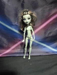 Monster High Frankie Stein Scaris City Of Fright 11" bambola originale Mattel 2008 - Foto 1 di 5