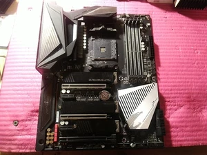 GIGABYTE X570 Aorus Elite AM4 ATX AMD Motherboard ONLY - Photo 1/5