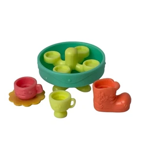 Littlest Pet Shop LPS Teeniest Tiniest Mini Tiny Merry Go Round Schuh Teetasse Set - Bild 1 von 7