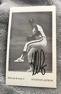 Nolan Ryan HOF Signed 3x5 B/W Photo Postcard Astros. JSA. - Picture 1 of 3