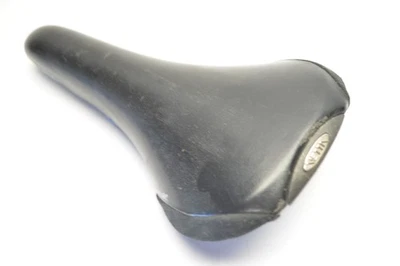 VETTA LEATHER ROAD RACE TOURING BICYCLE SEAT SADDLE VANADIUM RAILS 134 MM 270 MM - Image 1 of 4