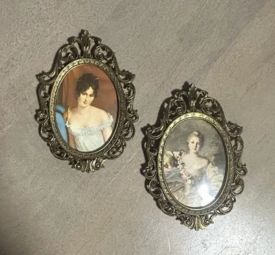 Marcos de fotos ornamentados de latón ovalados italianos de colección impresiones de retratos hechos en Italia Foto 1 de 4