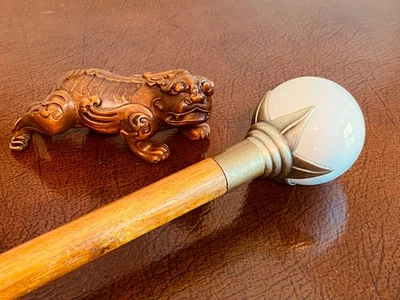 Gigantic 7 英寸圆瓷球形甘蔗,独特的黄铜底座和 3 英寸套圈。 — 第 1/4 张图片