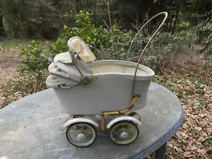 großer antiker puppenwagen DDR? 50ziger? Kult Deko Boutike Ausstellung - Bild 1 von 12